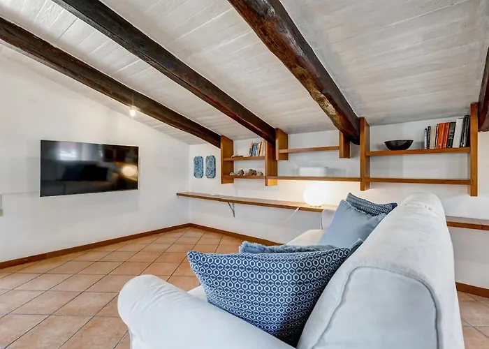Trevi Legend Penthouse Apartment