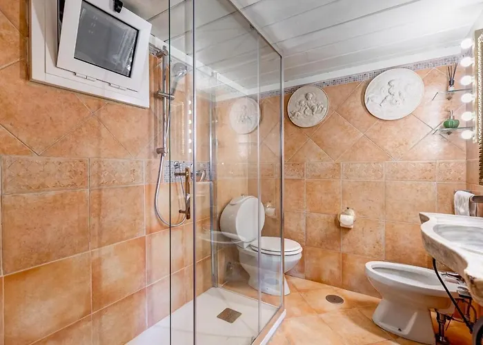 Trevi Legend Penthouse *