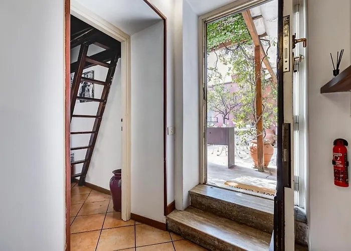 Trevi Legend Penthouse Apartment *