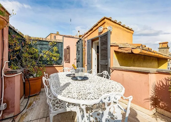 Trevi Legend Penthouse Apartment
